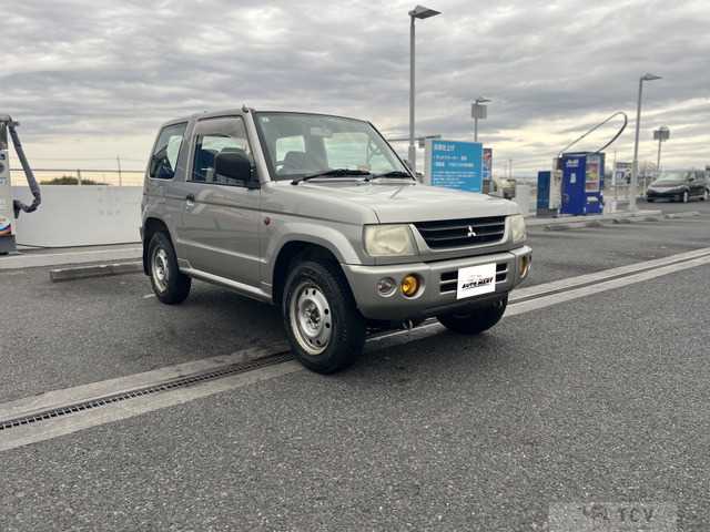 2001 Mitsubishi Pajero Mini