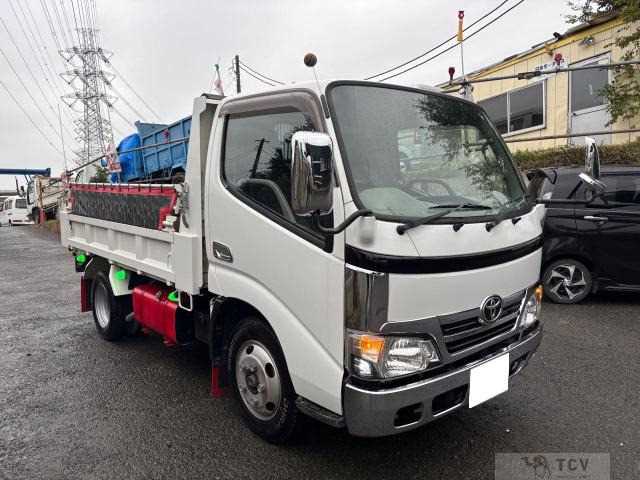 2006 Toyota Dyna Truck