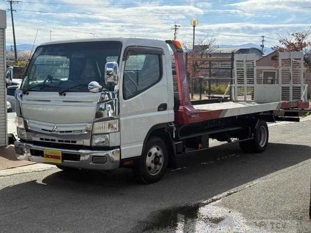 2016 Mitsubishi Canter