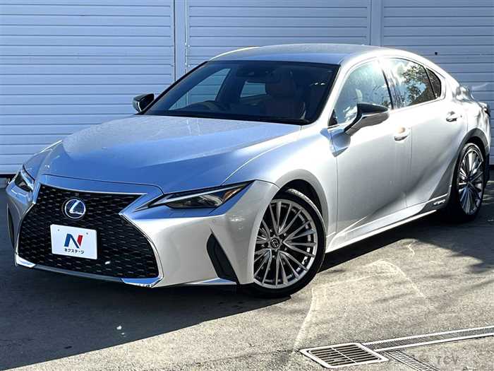 2020 Lexus IS