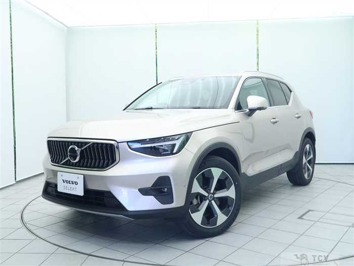 2023 Volvo XC40