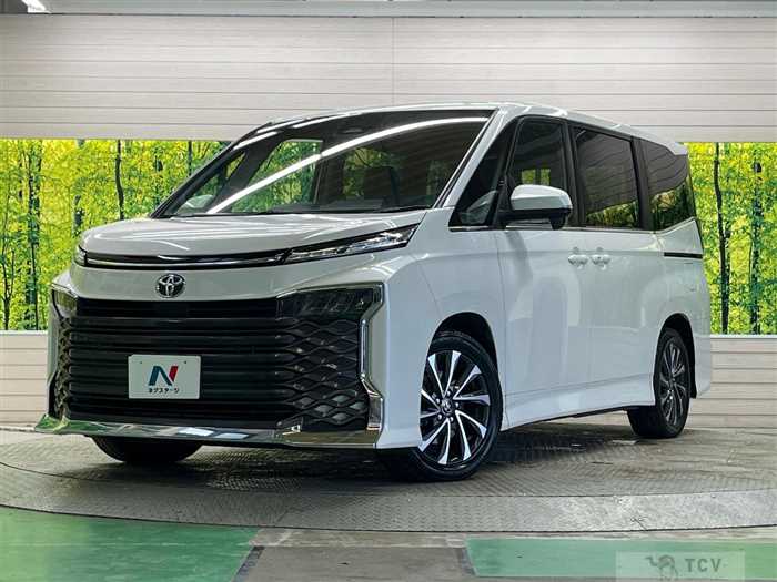 2022 Toyota Voxy