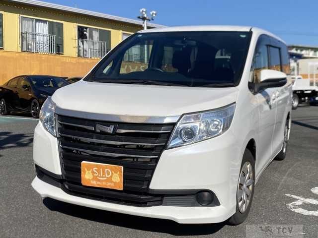 2015 Toyota Noah
