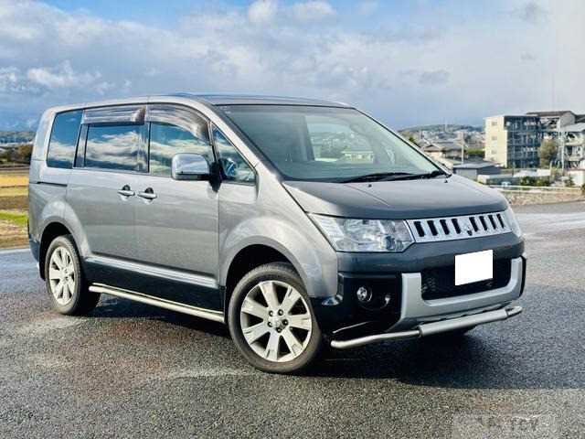 2014 Mitsubishi Delica D5