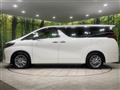 2022 Toyota Alphard Hybrid