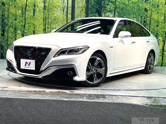 2018 Toyota Crown Hybrid