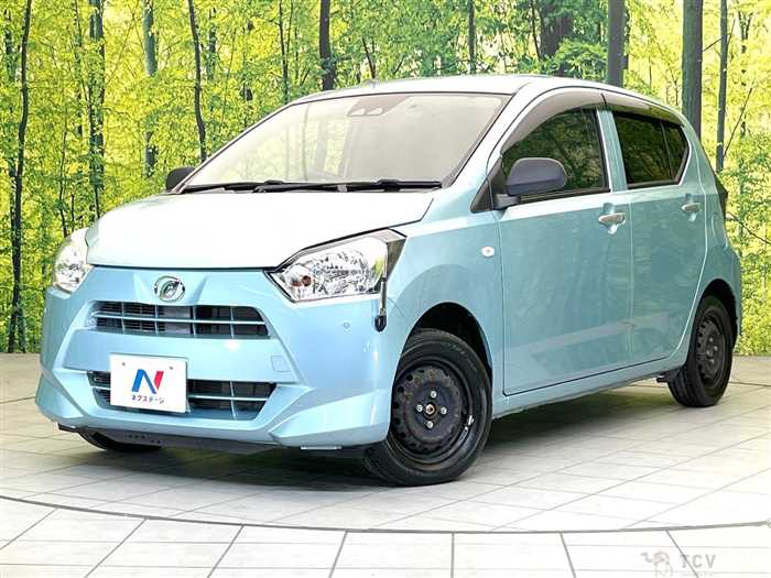 2017 Daihatsu Mira Es