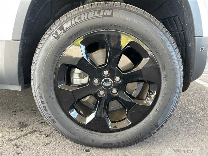 2025 Land Rover Defender