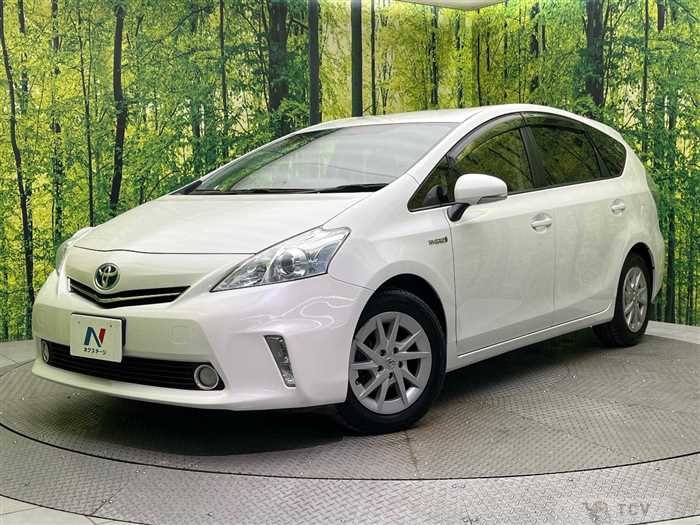 2013 Toyota PRIUS α