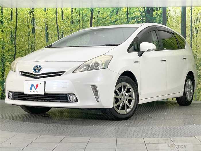 2013 Toyota PRIUS α