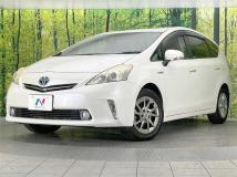 2013 Toyota PRIUS α