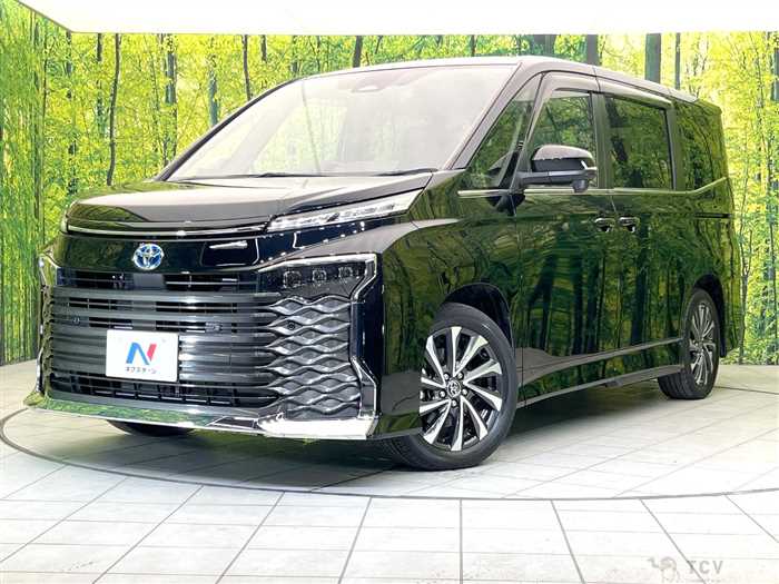 2022 Toyota Voxy