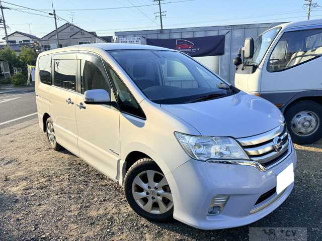 2013 Nissan Serena