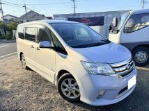 2013 Nissan Serena