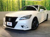 2015 Toyota Crown Hybrid