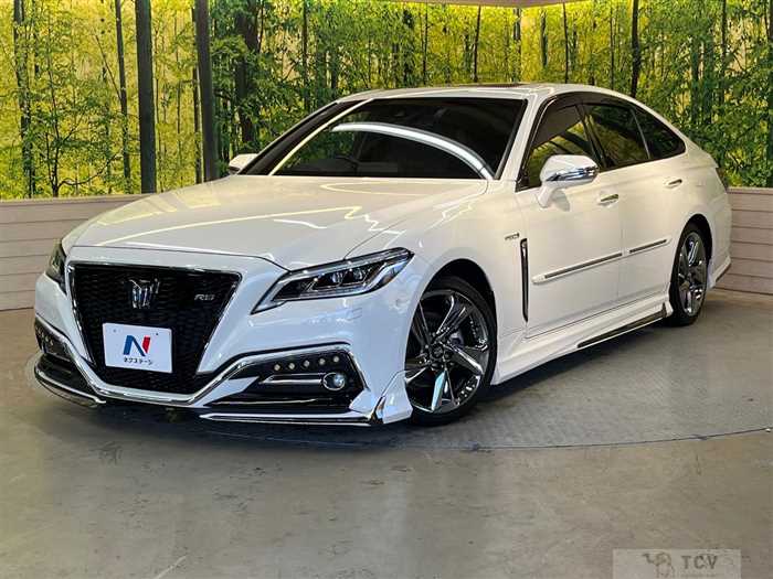 2018 Toyota Crown Hybrid