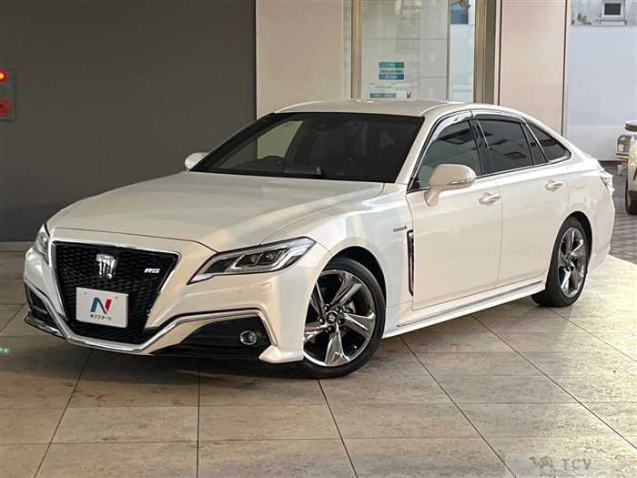 2019 Toyota Crown Hybrid