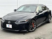 2021 Lexus IS