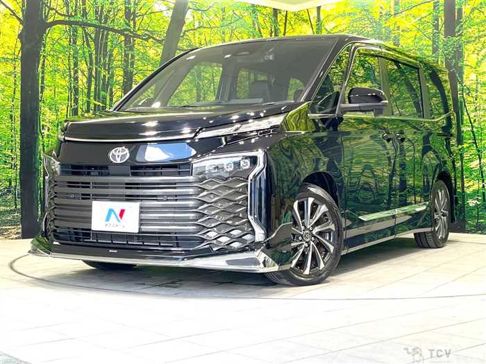 2022 Toyota Voxy