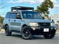2004 Mitsubishi Pajero