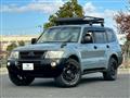 2004 Mitsubishi Pajero