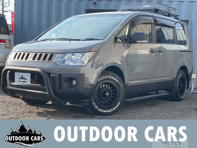 2012 Mitsubishi Delica D5