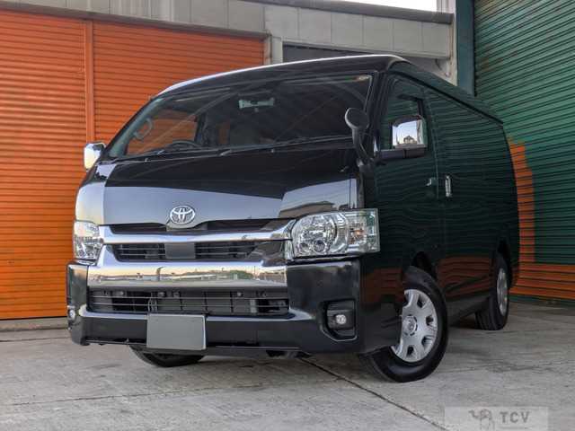 2025 Toyota Hiace Wagon