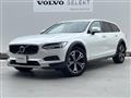 2022 Volvo V90