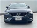 2022 Volvo V60