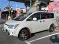 2011 Mitsubishi Delica D5