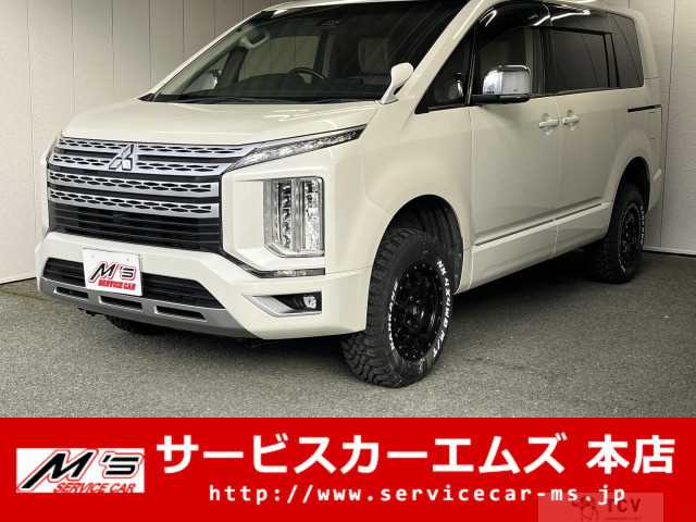 2019 Mitsubishi Delica D5