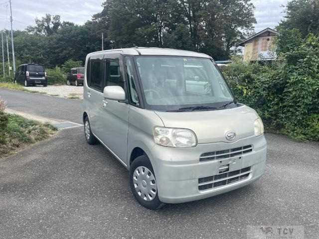 2010 Daihatsu Tanto