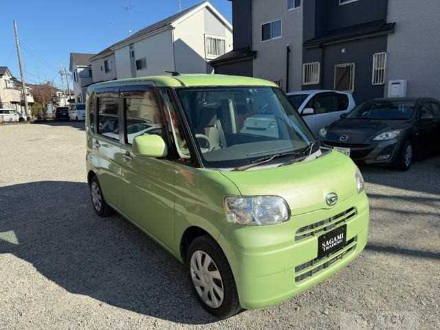 2012 Daihatsu Tanto