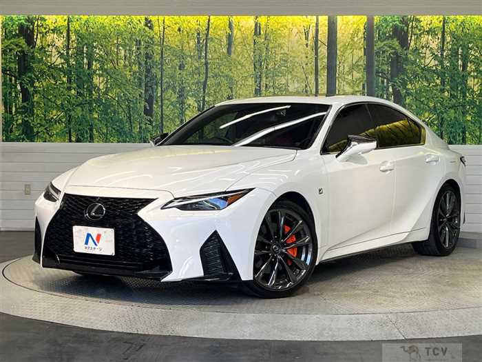 2023 Lexus IS