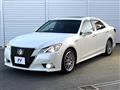 2013 Toyota Crown Hybrid