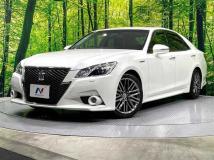 2014 Toyota Crown Hybrid