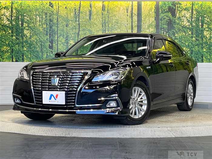 2016 Toyota Crown Hybrid