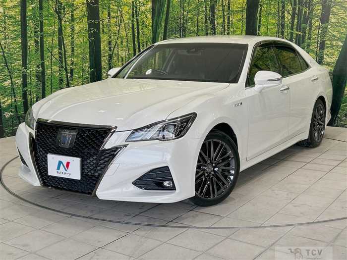 2017 Toyota Crown Hybrid