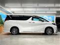 2020 Toyota Alphard Hybrid