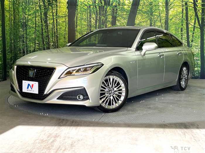 2018 Toyota Crown Hybrid