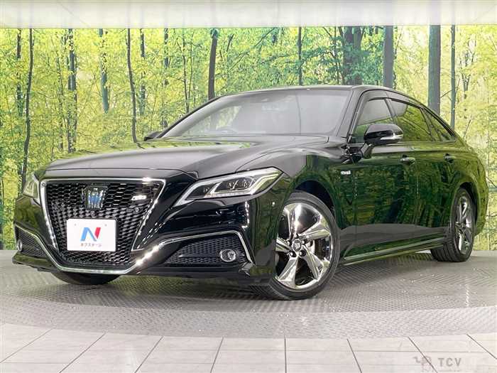 2019 Toyota Crown Hybrid