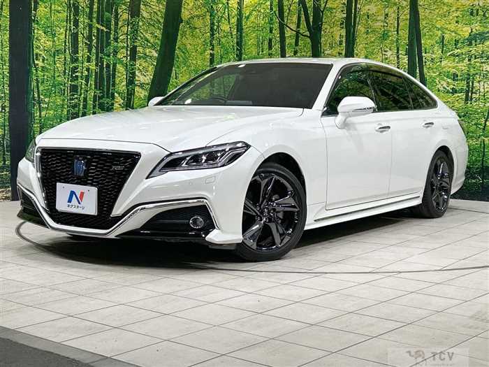 2020 Toyota Crown Hybrid