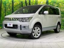 2016 Mitsubishi Delica D5