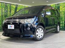 2010 Mitsubishi Delica D5