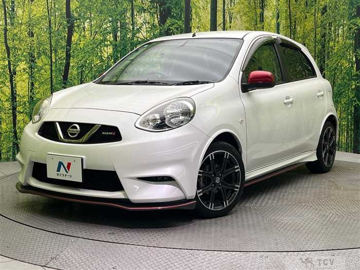 2017 Nissan March