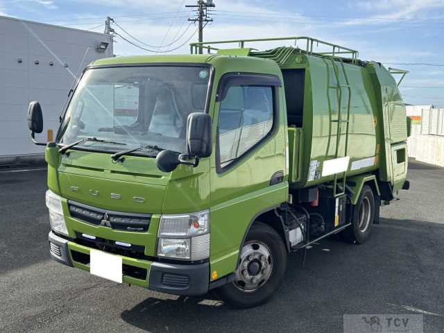 2014 Mitsubishi Canter