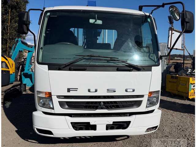 2006 Mitsubishi Fighter