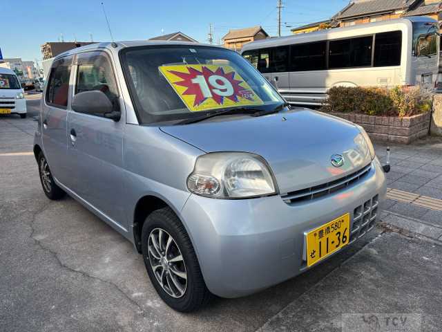 2010 Daihatsu Esse