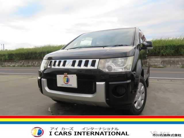 2011 Mitsubishi Delica D5