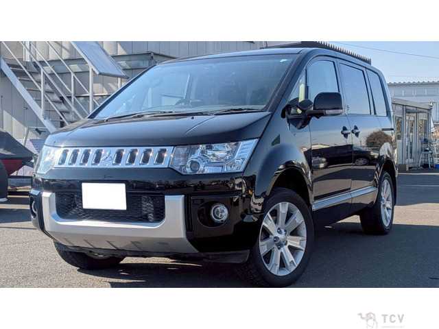 2018 Mitsubishi Delica D5